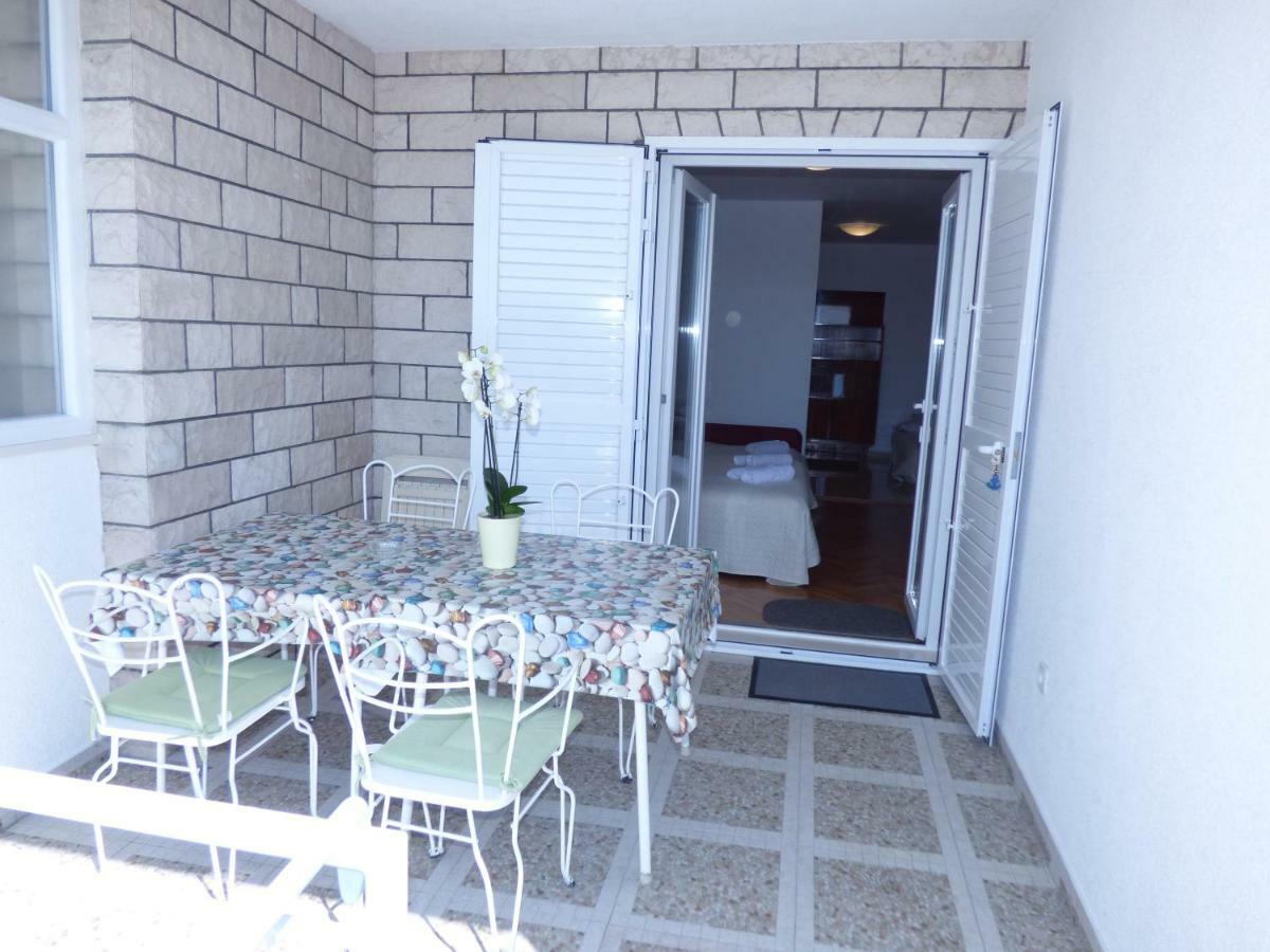 Apartmani Dalija 투체피 외부 사진